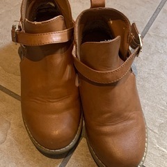 ショートブーツ　ベビー　12cm  ブーツ　革靴の画像