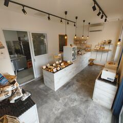 パン屋のPOP＆装飾スタッフ募集！（センスと行動力歓迎／短期OK／接客あり✨）の画像