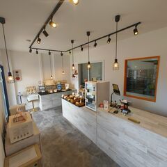 パン屋のPOP＆装飾スタッフ募集！（センスと行動力歓迎／短期OK／接客あり✨）の画像