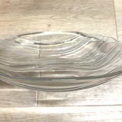 4枚セット　ガラス 皿 氷河 ひょうが 丸大皿 日本製 クリア 盛りつけ 涼し気 冷麺 そば 素麺 サラダ　アイス　約φ22、7cm×深さ3,5-4cm の画像