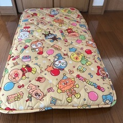 ベッドガードとお昼寝マット
の画像