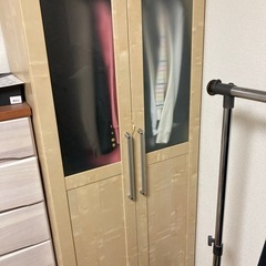 カントリー風洋風タンスの画像