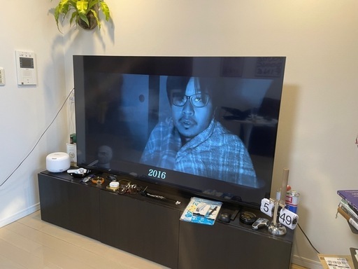 チューナーレス　65インチTV