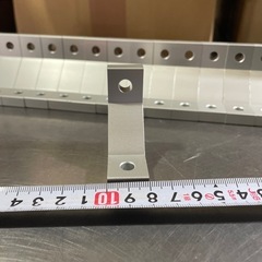 保管品 アルミフレーム用 押出型ブラケット 1列溝用 16個 アングル 直角 の画像