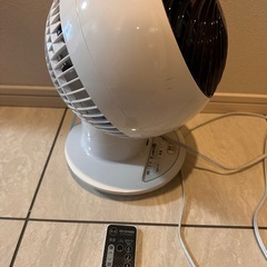 強力コンパクトサーキュレーター扇風機リモコン付きの画像