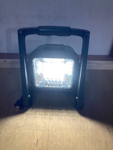 マキタ ML805LEDライト　14V / 18V /100V