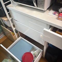 食器棚の画像