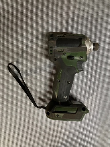 マキタ 18V インパクトドライバー限定色