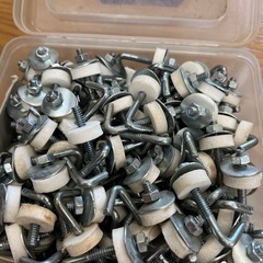 フックボルトの画像