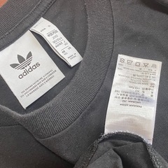 adidas ブラック 長袖の画像