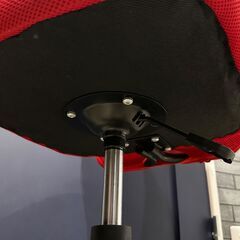 【急募】オフィスチェア　赤2の画像