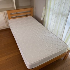 KG40⭐️美中古⭐️シングルベッド　マットレス付き　使用頻度少なめ💁‍♂️の画像