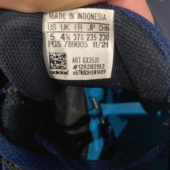 adidas🔴スニーカー23.5の画像