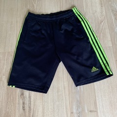 ハーフパンツadidas