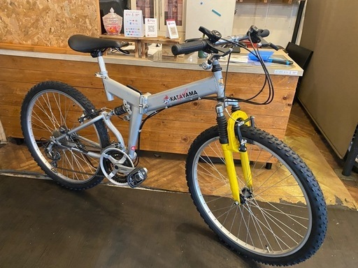 【SALE！7月末まで防犯登録無料！前後サス付き】タイヤ新品！26インチ折りたたみMTB