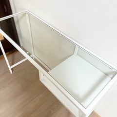 机　ディスプレイ机　パソコン机　テーブルの画像