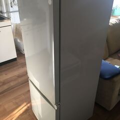中古の冷蔵庫 (グレー)の画像