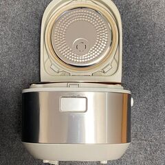 【無料即日手渡し可能】Panasonic 炊飯器 5.5合炊 SR-HB101の画像