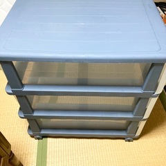 プラスチック製収納ケースの画像