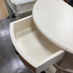 【軽トラック貸出無料！】LAURA ASHLEY コンソールチェストの画像