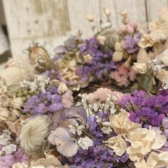 【ハンドメイド】やさしい紫陽花色のドライフラワーリースの画像