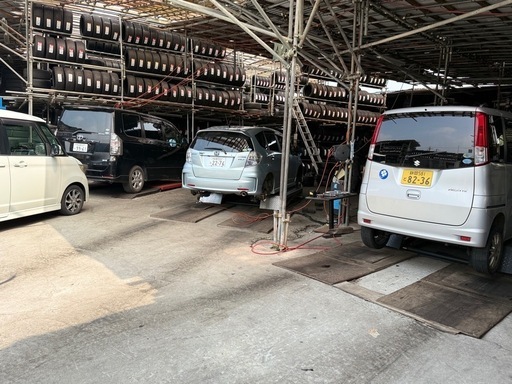 13インチ綺麗な4本タイヤ+交換工賃、愛知県大府市、アマントレーディング株式会社タイヤ専門店