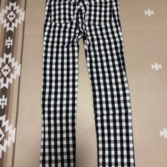 チェックパンツの画像