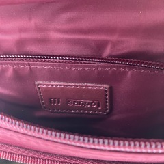 三宝　赤いクロコダイル風カバンの画像