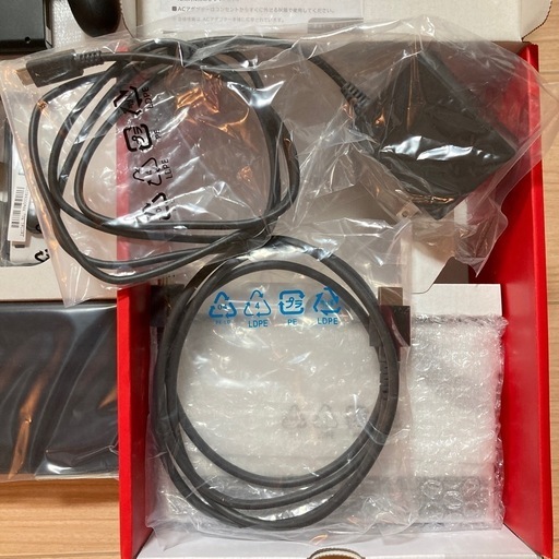 美品★Nintendo Switch(有機ELモデル)ホワイト HEG-S-KAAAA 