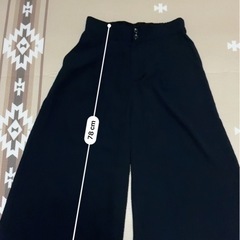 ワイドパンツ　黒の画像