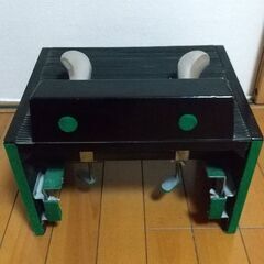 ピアノ足台の画像