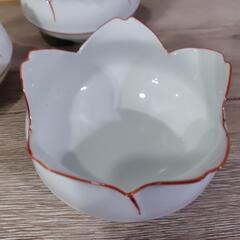 【新品】花形 小鉢 5点セット 小鉢揃 木箱入り 和食器の画像