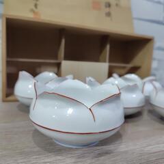 【新品】花形 小鉢 5点セット 小鉢揃 木箱入り 和食器の画像