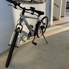 電動アシスト自転車26インチクロスバイクの画像