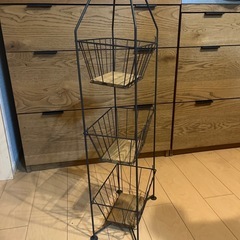 おしゃれな収納棚の画像