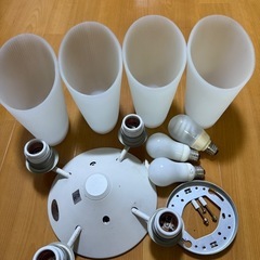 0円】陶器製の4灯シーリングライト、お譲りします！の画像