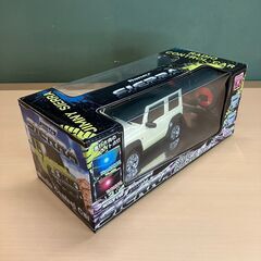 【未使用ラジコン】SUZUKI ジムニー シエラ 1/20 RCカー（シフォンアイボリーメタリック ブラック２トーンルーフ）の画像
