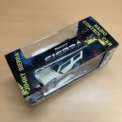 【未使用ラジコン】SUZUKI ジムニー シエラ 1/20 RCカー（シフォンアイボリーメタリック ブラック２トーンルーフ）の画像