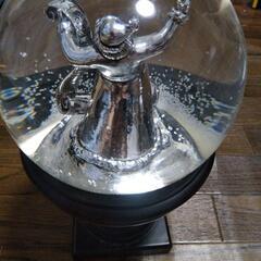 中古　water globe buule a neige　スノードームの画像