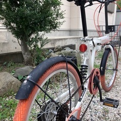 648、折りたたみ自転車20インチ白橙の画像