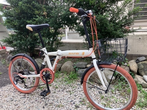 648、折りたたみ自転車20インチ白橙