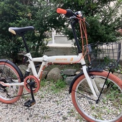 648、折りたたみ自転車20インチ白橙の画像