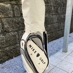 ゴルフバッグの画像