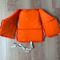 キッズ　ライフジャケット　浮き輪　の画像