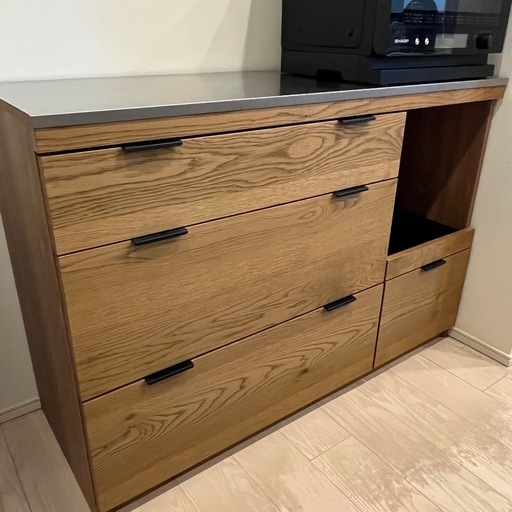 ウニコ　アディ　キッチンカウンター　キッチンボード　食器棚