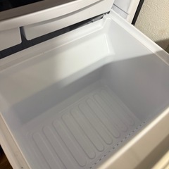 [受け渡し予定者があり]冷蔵庫 sharp SJ-14xの画像