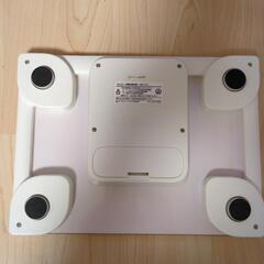 ※譲渡先決定しまた！OMRONの体重計  HBF-212の画像