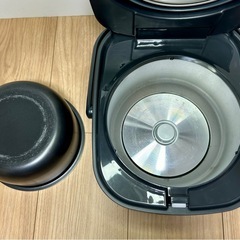 【美品】2023年 ジャー炊飯器 IRIS OHYAMA RC-MEA30-B 銘柄炊き分け機能 極厚火釜【PayPayお支払い出来ます】の画像