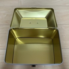【最終値下げ‼️】すみっコぐらし　ハウス形手提げ缶の画像