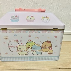 【最終値下げ‼️】すみっコぐらし　ハウス形手提げ缶の画像